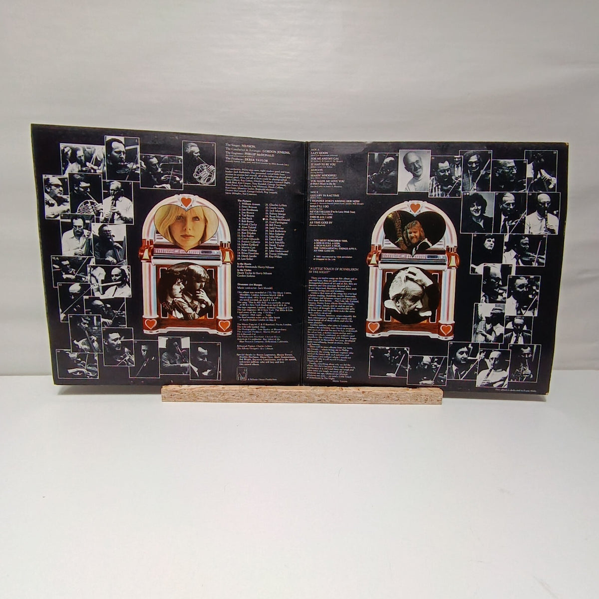 Harry Nilsson a little touch of schmilsson in the night vinyl record VG+/VG+