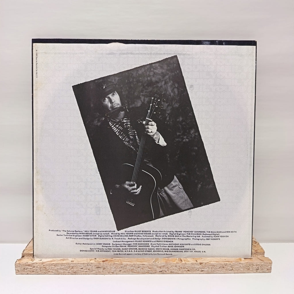 Neil Young freedom vinyl record VG+/VG+ WX 257