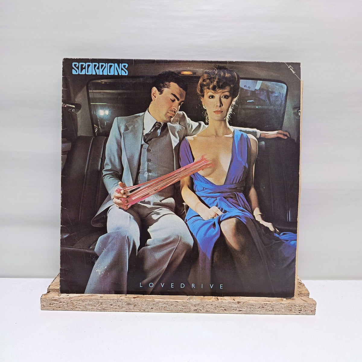 Scorpions lovedrive vinyl record VG+/VG+ FA 3080