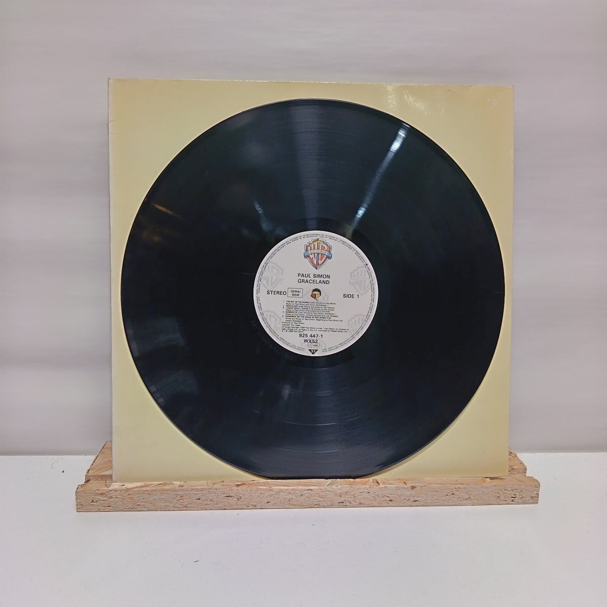 Paul Simon graceland vinyl record VG+/VG+ 925 447-1