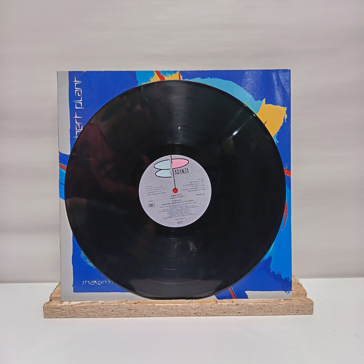 Robert Plant shaken 'n' stirred vinyl record VG+/VG+ 790 256-1