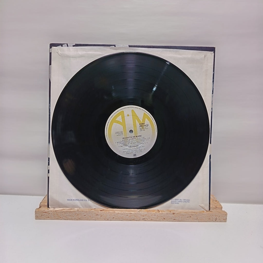 The Police reggatta de blanc vinyl record VG+/VG+ AMLH 64792