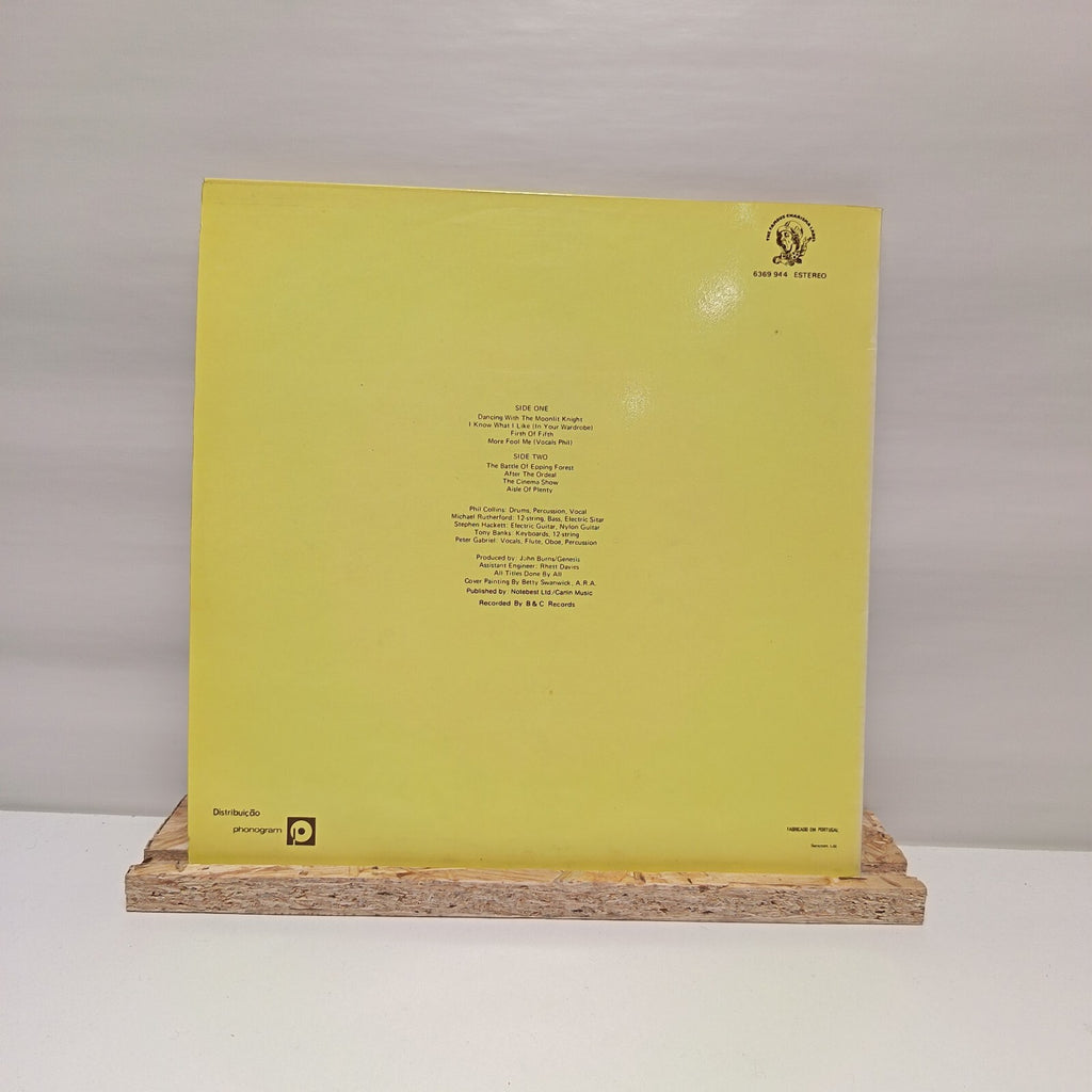 Genesis selling england by the pound vinyl record VG+/VG+ 6369 944