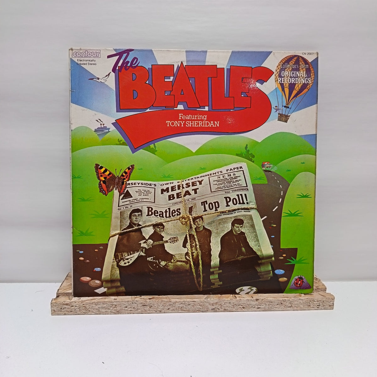 The Beatles featuring tony sheridan vinyl record VG+/VG+ CN 2007