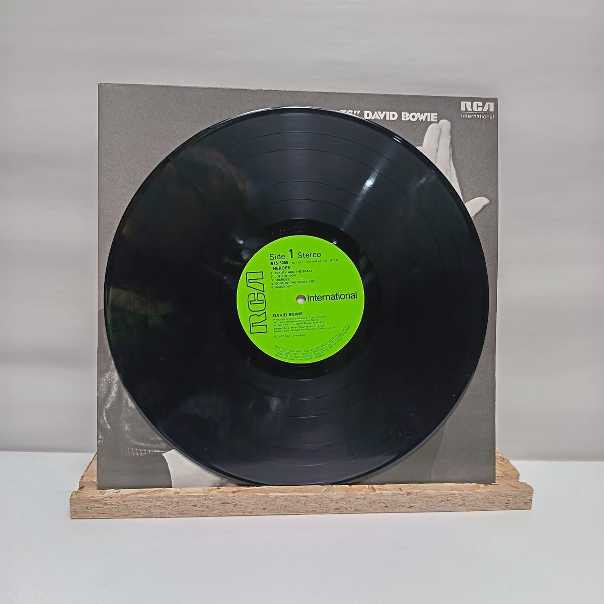 David Bowie heroes vinyl record EX/EX INTS 5066