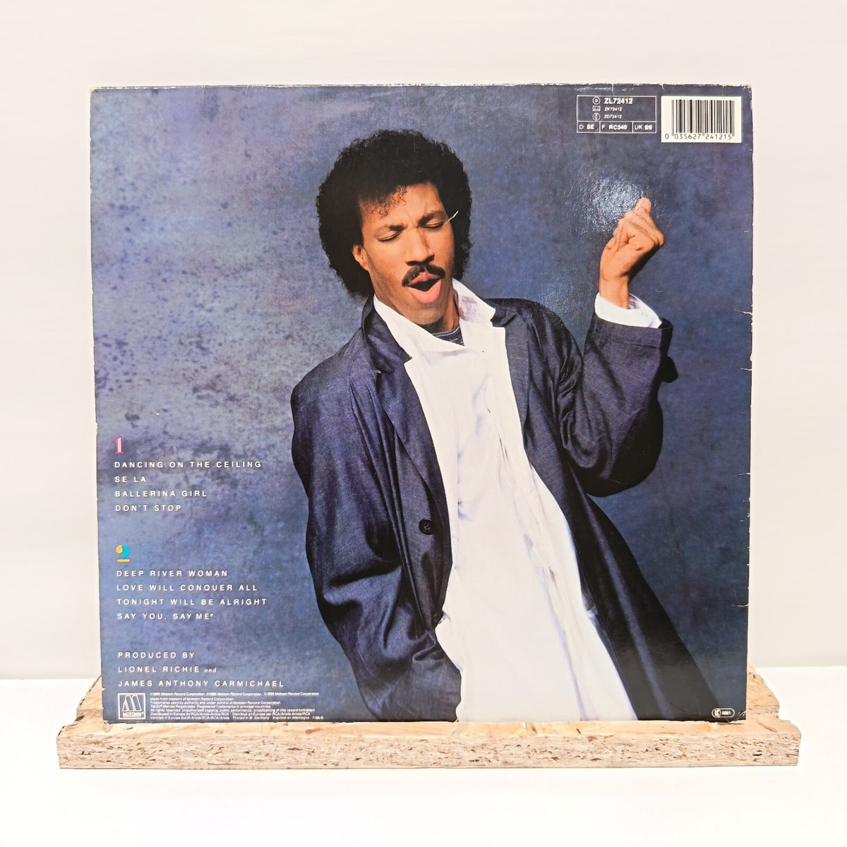 Lionel Ritchie dancing on the ceiling vinyl record VG+/VG+ ZL72412