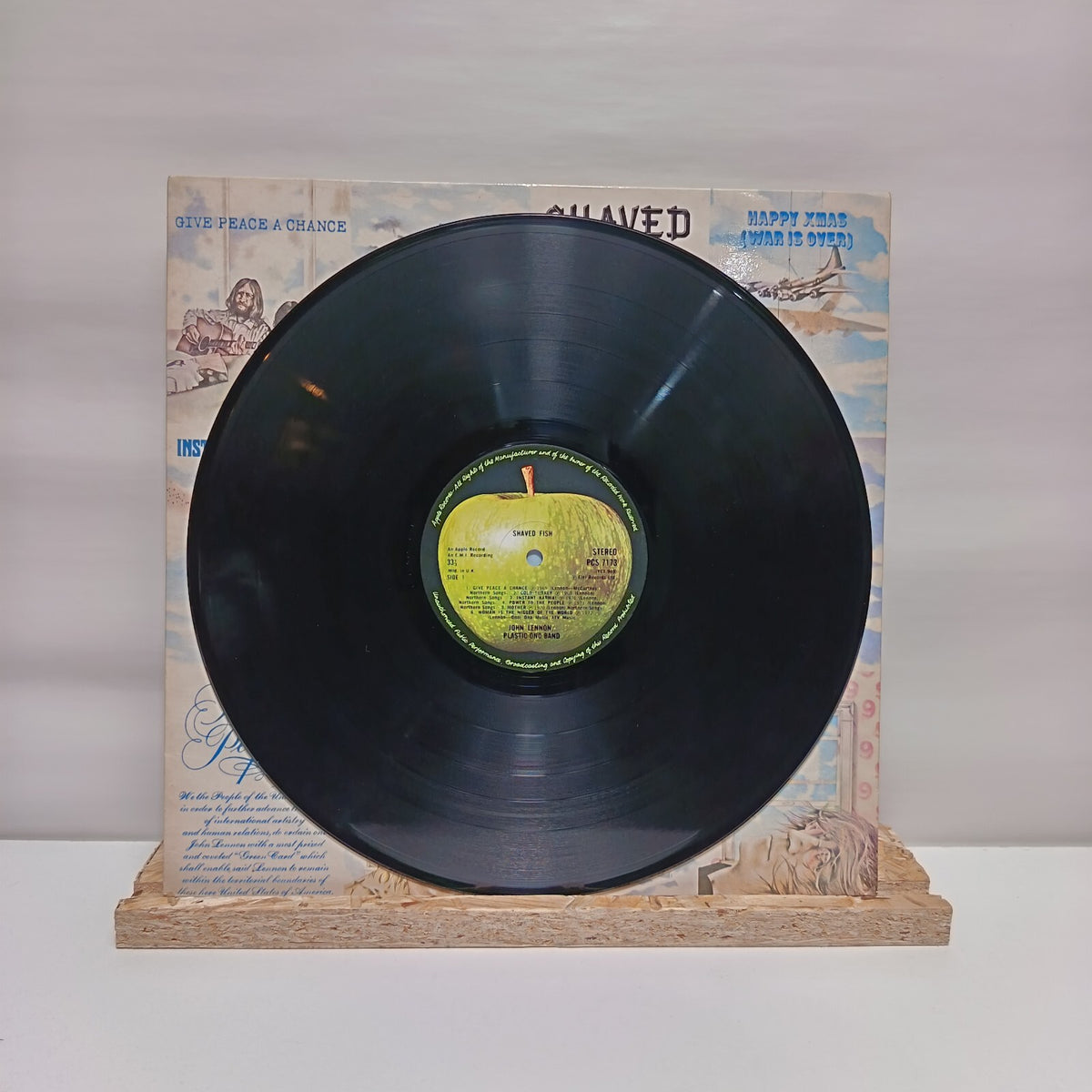 John Lennon shaved fish vinyl record VG+/VG+ PCS 7173