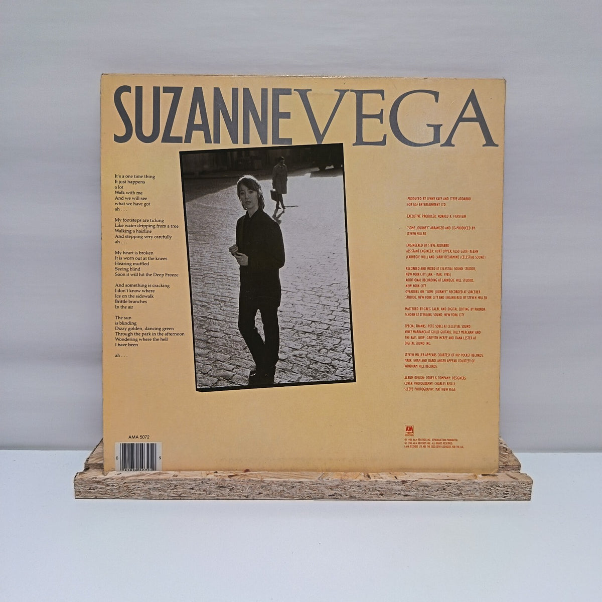 Suzanne Vega self titled vinyl record VG+/VG+ AMA 5072