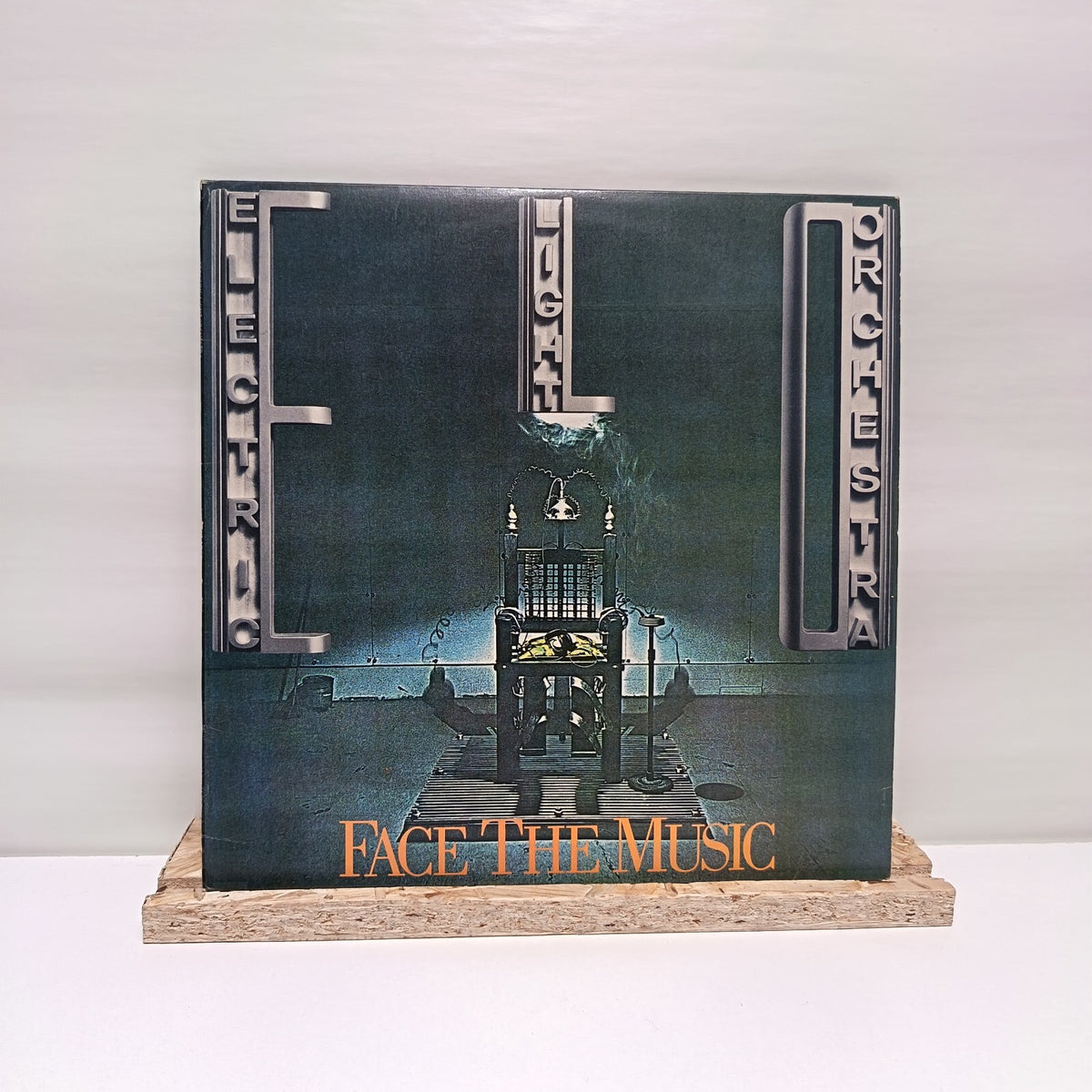 Electric Light Orchestra face the music vinyl record VG+/VG+ JETLP 11