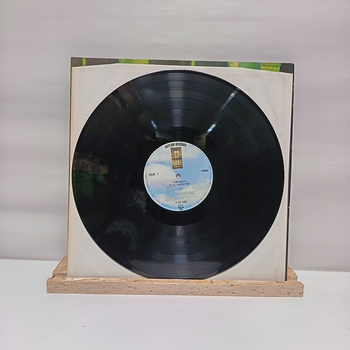 Tom Waits blue valentine vinyl record VG+/VG+ AS 53 088