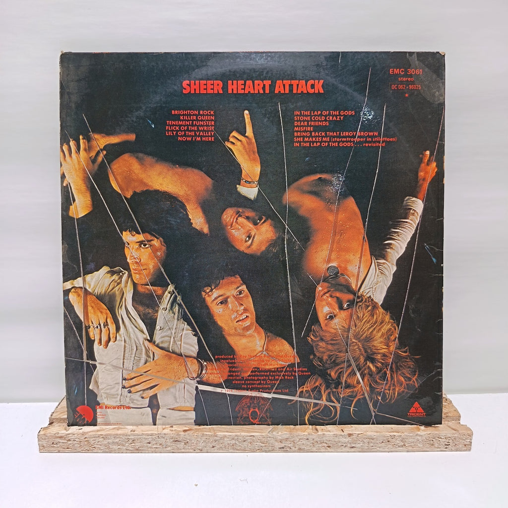 Queen sheer heart attack vinyl record VG+/VG+ EMC 3061
