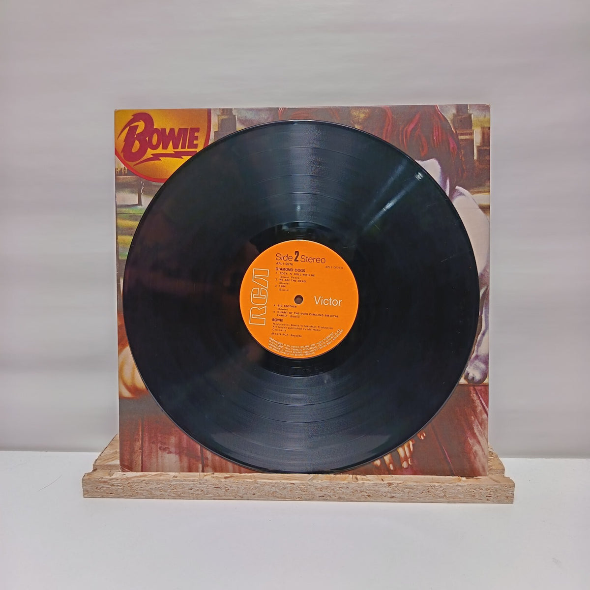David Bowie diamond dogs vinyl record 1974 VG+/VG+ APL1-0526
