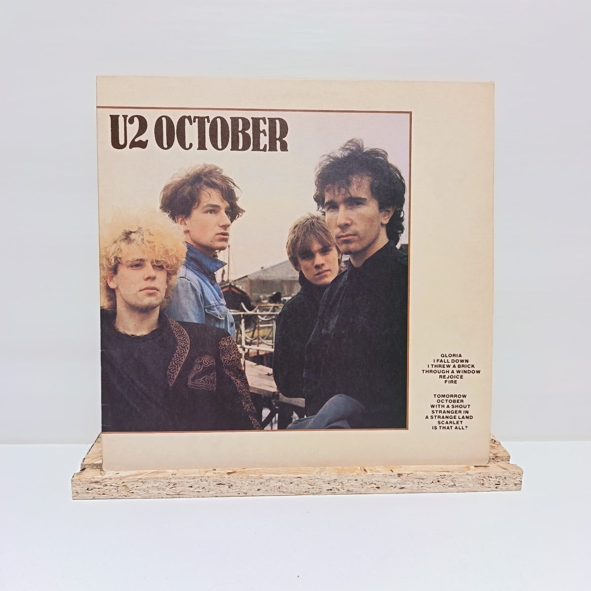 U2 october vinyl record VG+/VG+ ILPS 9680