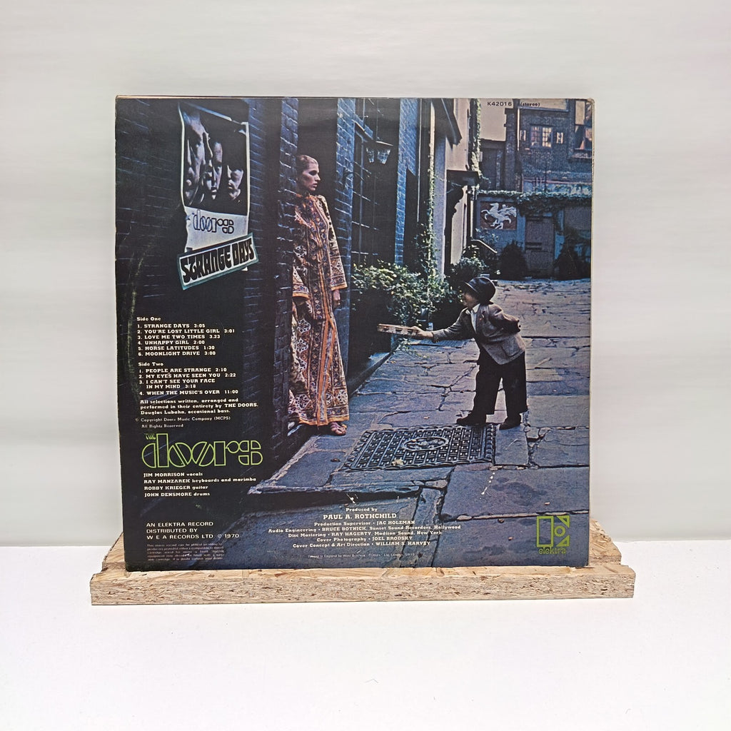 The Doors strange days vinyl record VG+/VG+ K42016