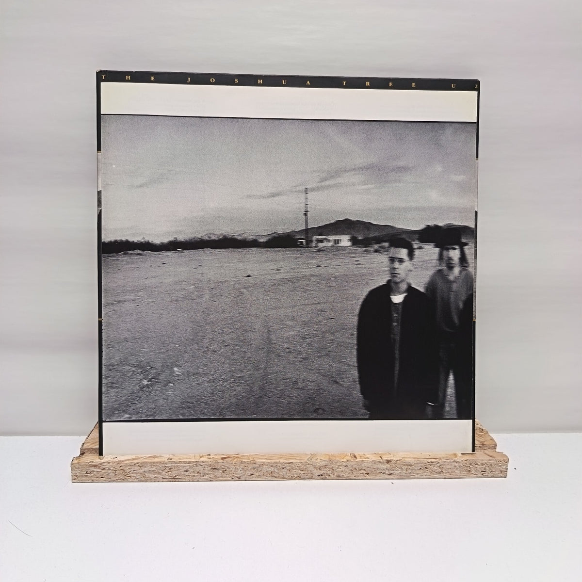 U2 the joshua tree vinyl record VG+/VG+ U26