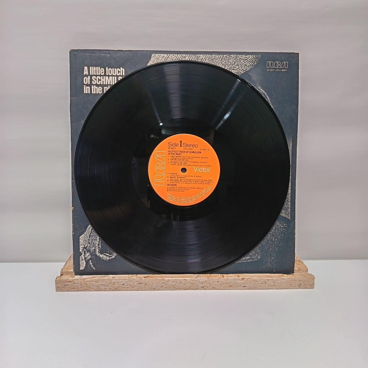 Harry Nilsson a little touch of schmilsson in the night vinyl record VG+/VG+