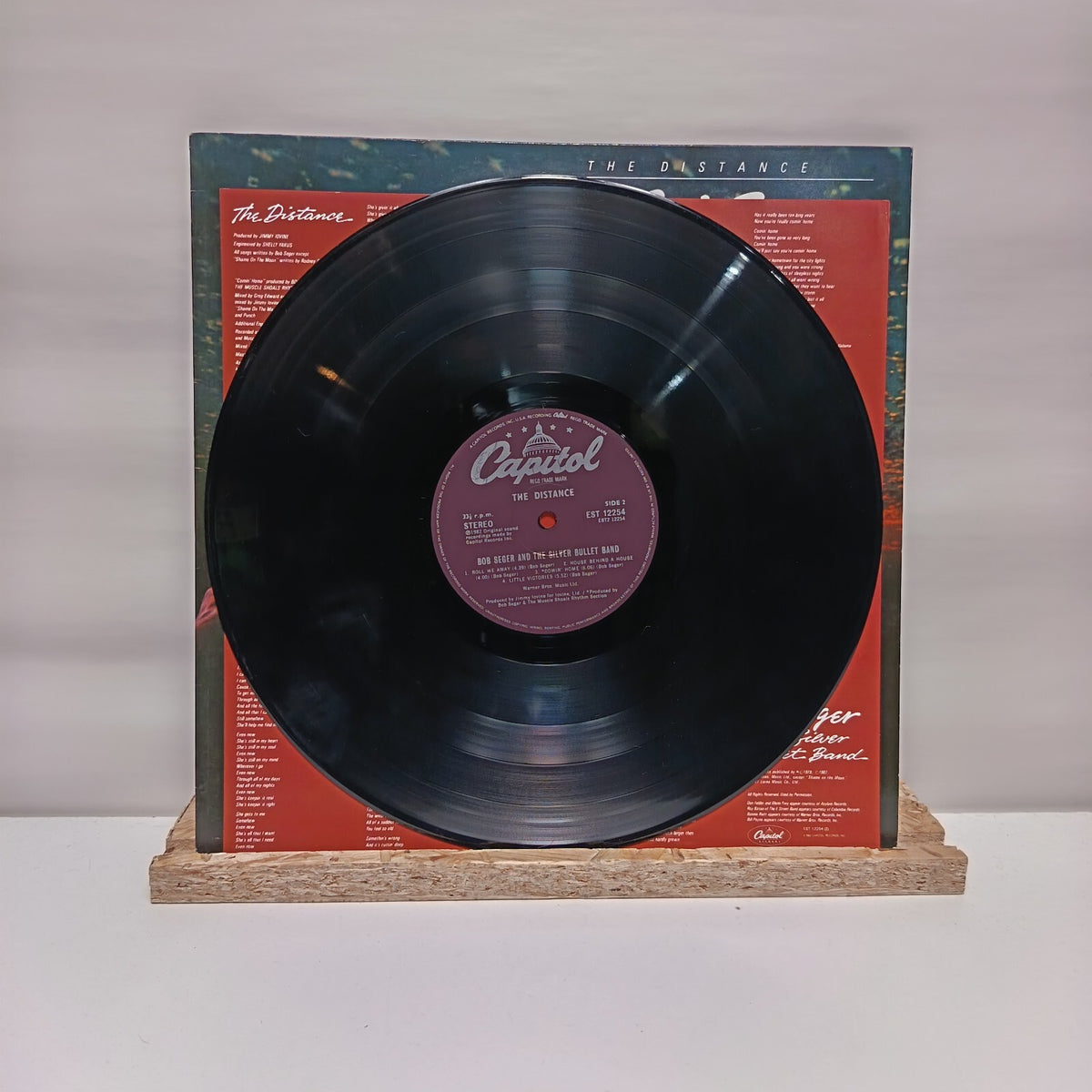 Bob Seger & the Silver Bullet Band the distance vinyl record VG+/VG EST 12254