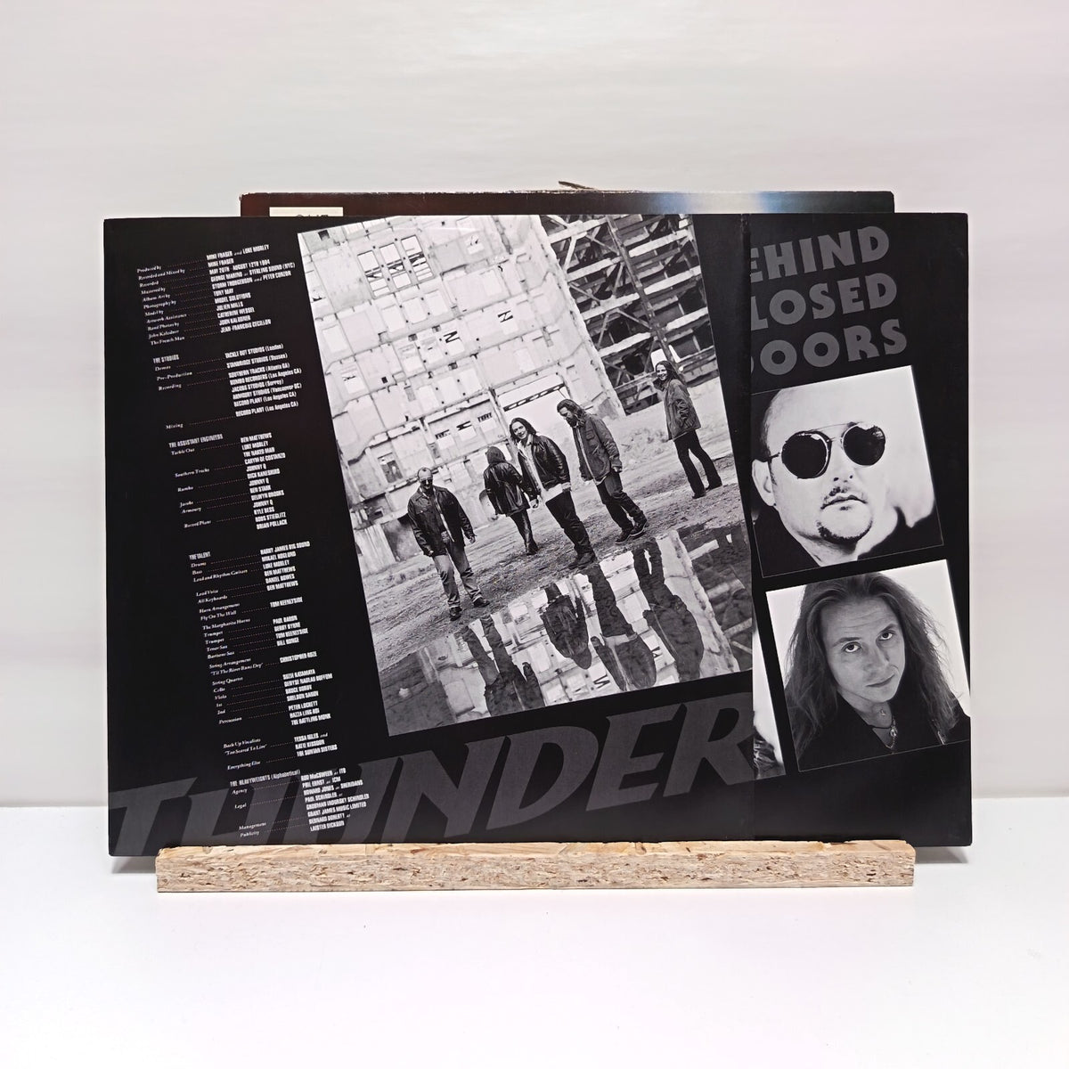 Thunder behind closed doors double vinyl record VG+/VG+ 7243 8 31700 1 2