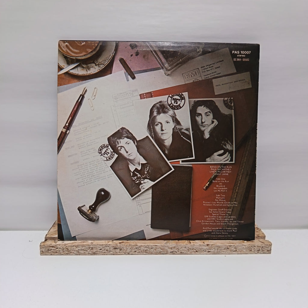 Wings band on the run vinyl record VG+/VG+ PAS 10007