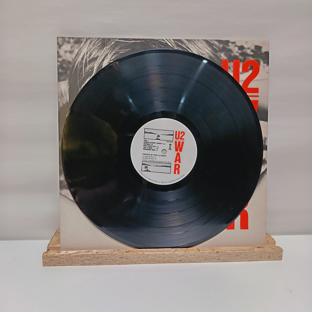 U2 war vinyl record EX/EX ILPS 9733