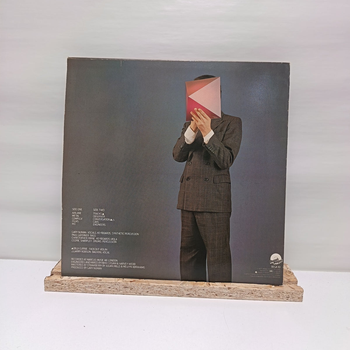 Gary Numan the pleasure principle vinyl record VG+/VG+ BEGA 10
