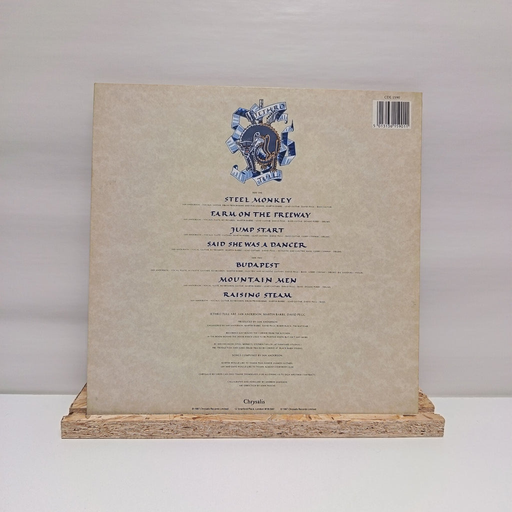 Jethro Tull crest of a knave vinyl record VG+/VG+ CDL 1590