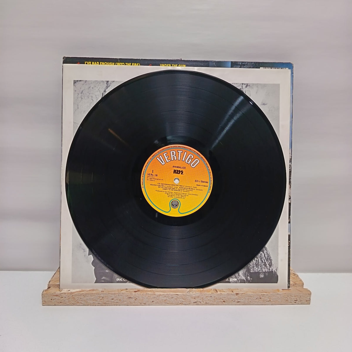 Kiss animalize vinyl record 1984 VG+/VG+ VERL 18