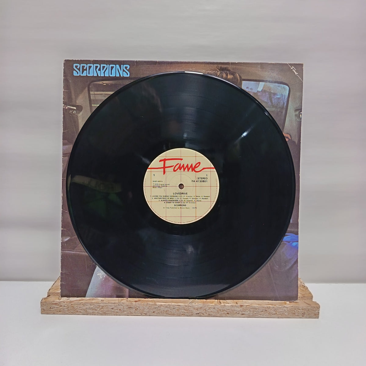 Scorpions lovedrive vinyl record VG+/VG+ FA 3080