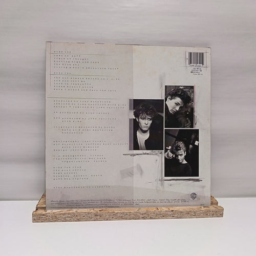 A-ha hunting high and low vinyl record VG+/VG+ WX 30