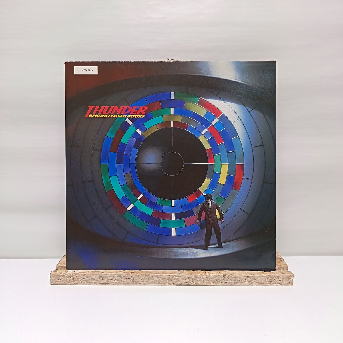 Thunder behind closed doors double vinyl record VG+/VG+ 7243 8 31700 1 2