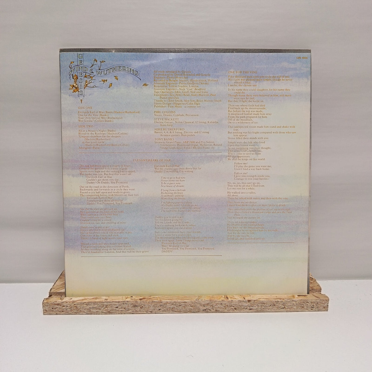 Genesis wind & wuthering vinyl record VG+/VG+ CDS 4005