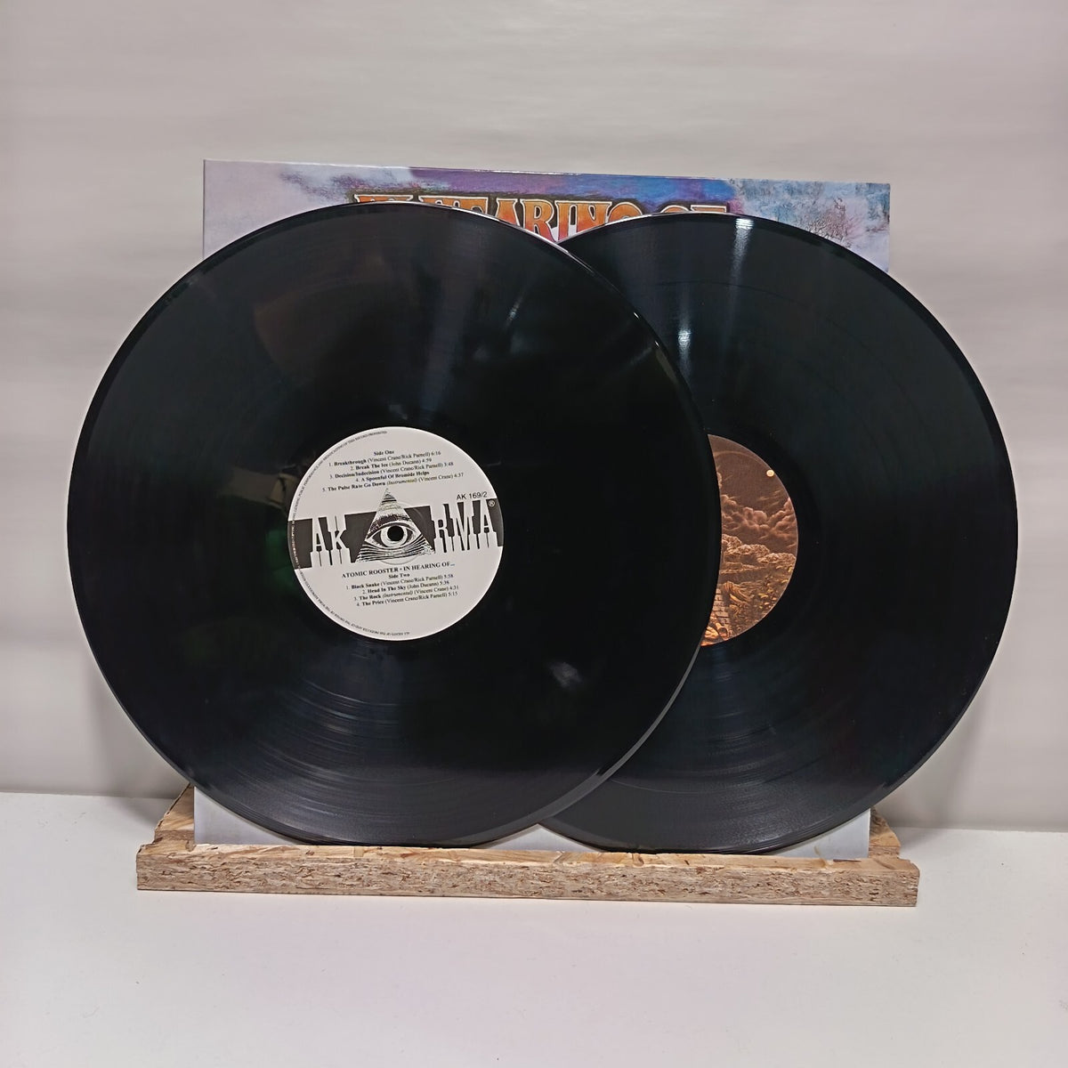 Atomic Rooster in hearing of atomic rooster double vinyl record NM/NM AK 169/2