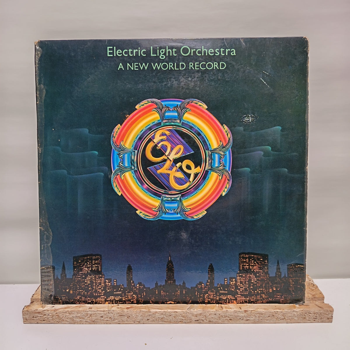 Electric Light Orchestra a new world record vinyl record VG+/VG JETLP 200