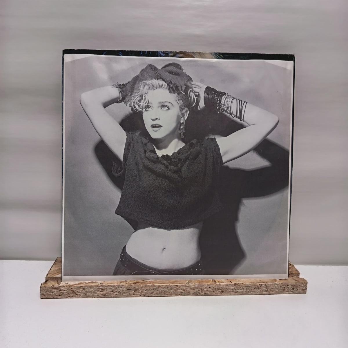 Madonna the first album vinyl record VG+/VG+ 92 3867-1